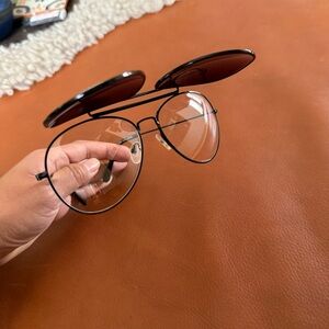 Black Flip-Up Aviator Sunglasses - Unbranded